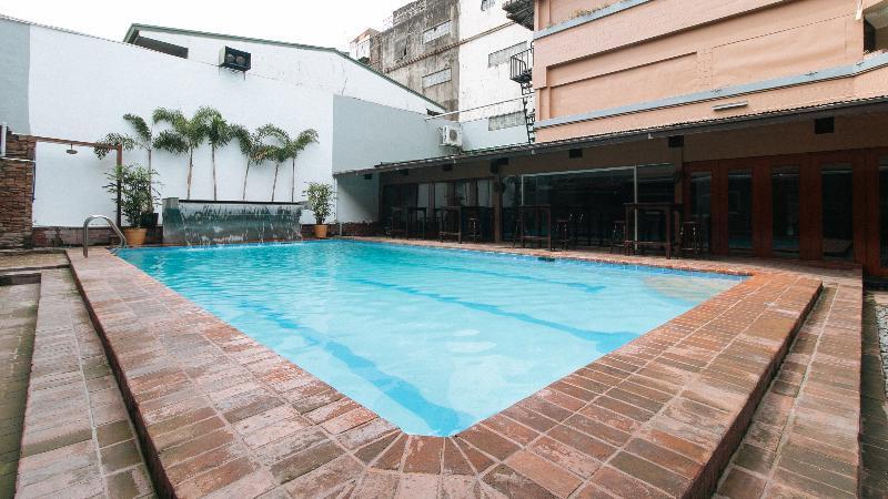 Arzo Hotel Manila Exterior photo